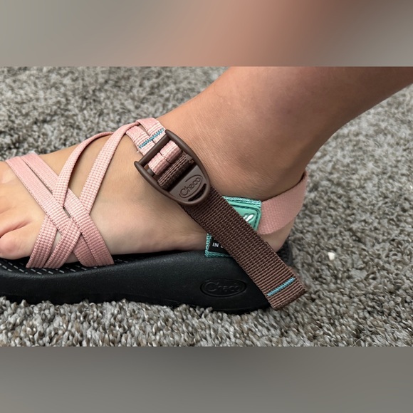 Brand new chacos Vibram Custom - Picture 9 of 10